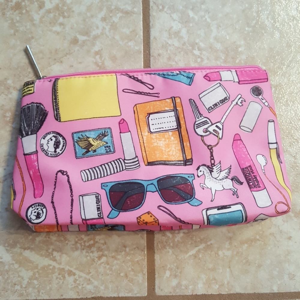 Clinique - Makeup Bag